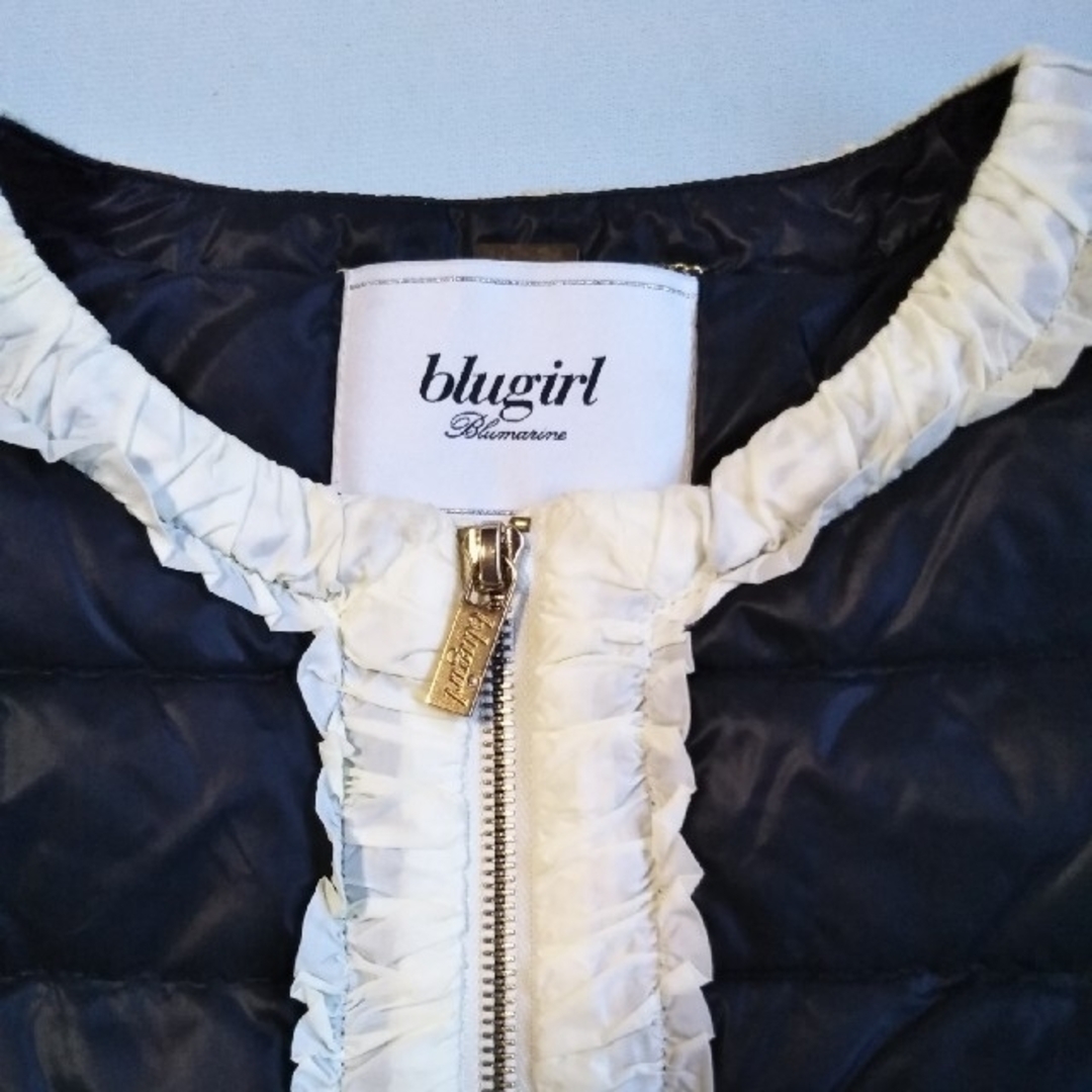 Blugirl(ブルーガール)のBLUGIRL　フリル　ライトダウン　JK レディースのジャケット/アウター(ダウンジャケット)の商品写真