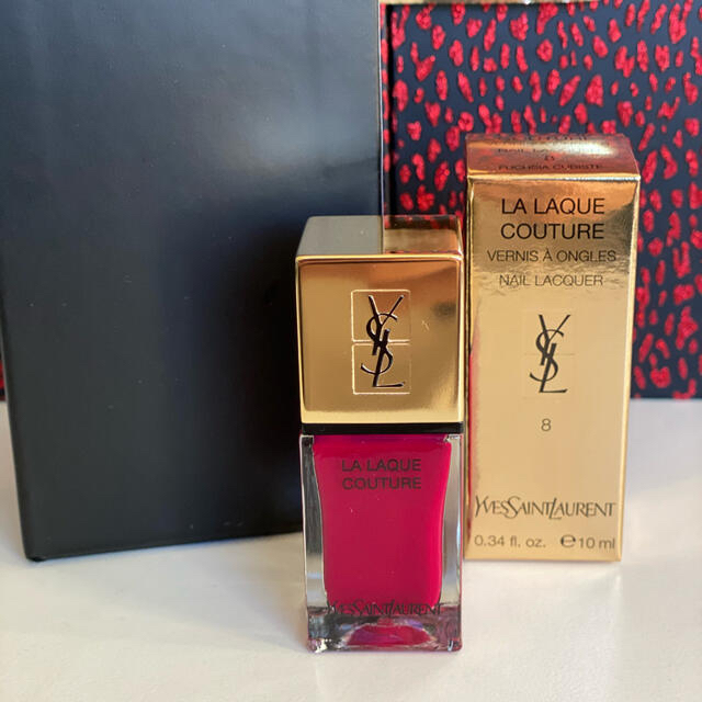 Yves Saint Laurent Beaute(イヴサンローランボーテ)の【zoo shopさま専用】　新品YSL ネイル&口紅セット コスメ/美容のネイル(マニキュア)の商品写真