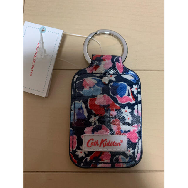 Cath Kidston(キャスキッドソン)の『新品』新品　キャスキッドソン　キーホルダー　キー　ミッドナイトブルー レディースのファッション小物(キーホルダー)の商品写真