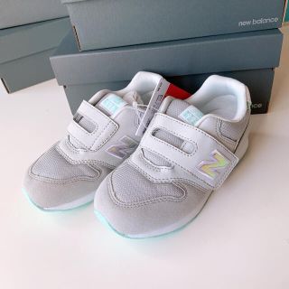 ニューバランス(New Balance)の15.0 新品 ニューバランス スニーカー 996 ホログラム グレー キッズ(スニーカー)