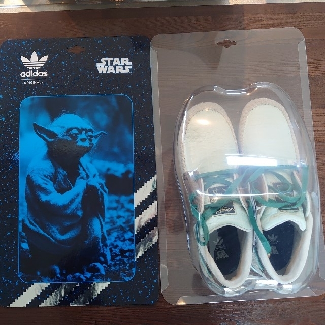 adidas(アディダス)の新品未使用 adidas STAR WARS コラボ ヨーダ メンズの靴/シューズ(スニーカー)の商品写真