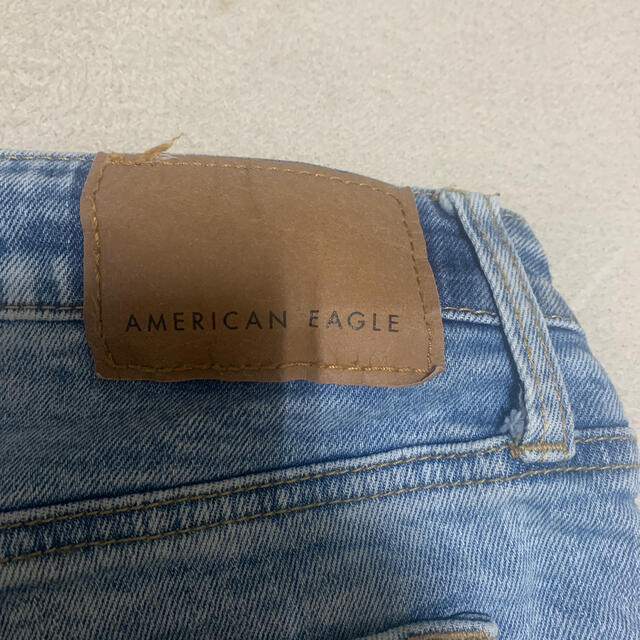 American Eagle(アメリカンイーグル)のAMERICAN eagle ジーンズ(スキニー) レディースのパンツ(デニム/ジーンズ)の商品写真