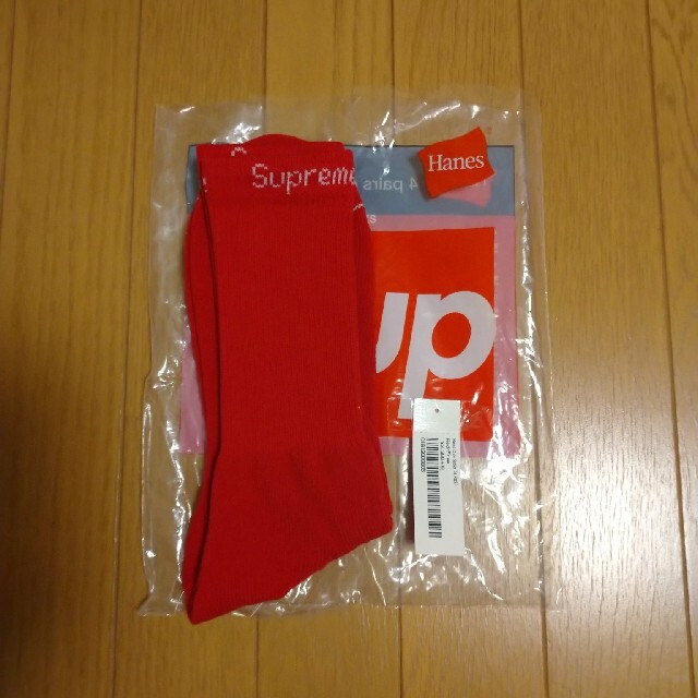 Supreme(シュプリーム)のsupreme Hanes sock Red  メンズのレッグウェア(ソックス)の商品写真