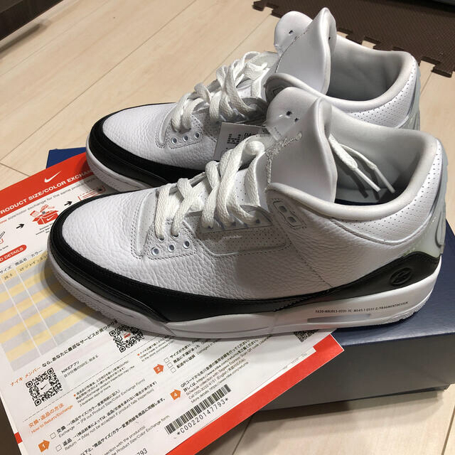 NIKE(ナイキ)のAIR JORDAN 3 FRAGMENT ジョーダン　フラグメント メンズの靴/シューズ(スニーカー)の商品写真