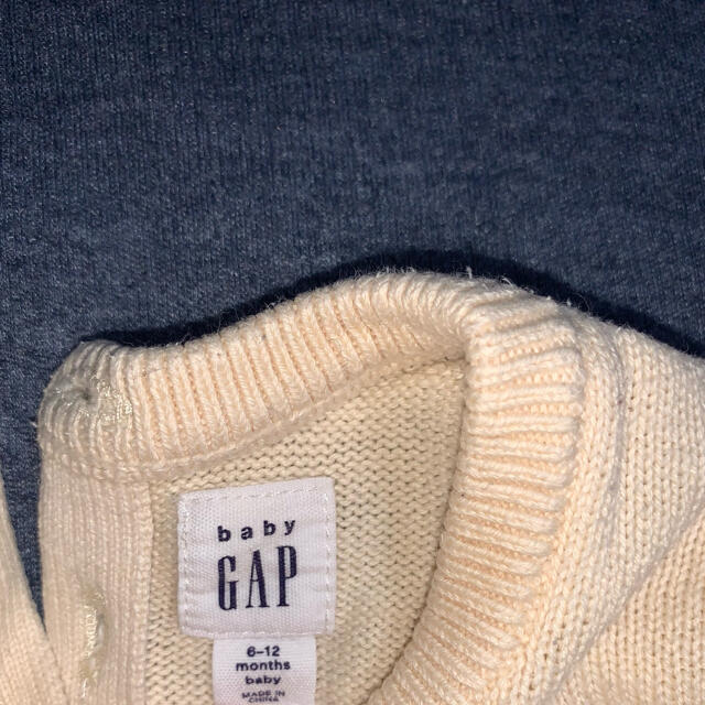 GAP(ギャップ)のGAP トップス　ペプラム　6〜12か月 キッズ/ベビー/マタニティのベビー服(~85cm)(ニット/セーター)の商品写真