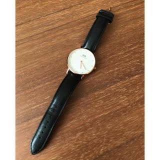 ダニエルウェリントン(Daniel Wellington)の【未使用レザーベルト付き】ダニエルウェリントン　腕時計　ゴールド(腕時計)