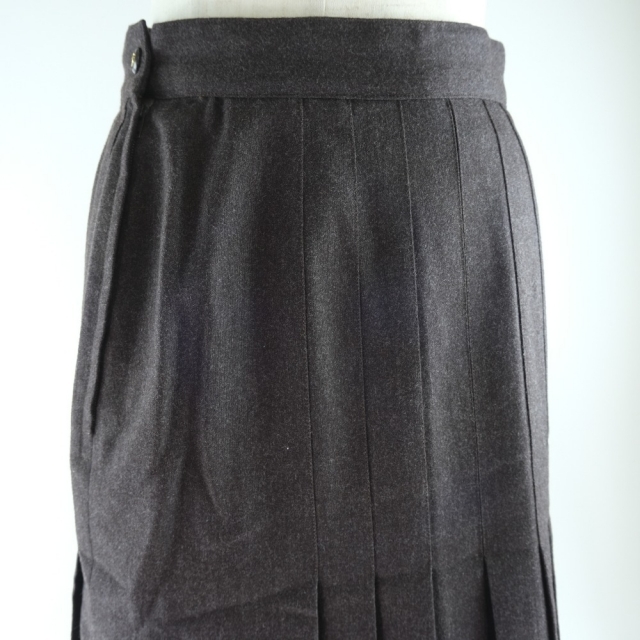 CHANEL(シャネル)の【CHANEL】シャネル フレア P03640V03532 ウール 茶 レディース スカート レディースのスカート(ひざ丈スカート)の商品写真