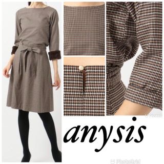 エニィスィス(anySiS)の《新品未使用》anysis【エコファーカフス付き】クラシカル セットアップ(ひざ丈ワンピース)