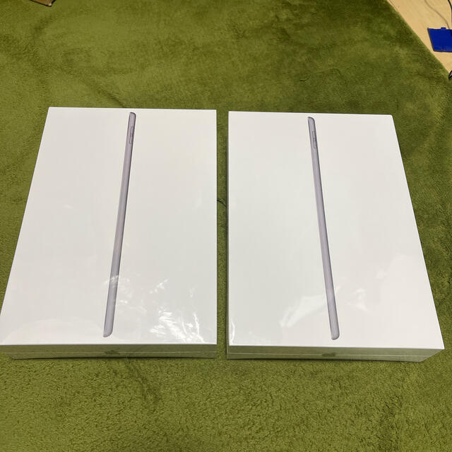 iPad 第8世代 128GB MYLD2J/A スペースグレイ2台スマホ/家電/カメラ