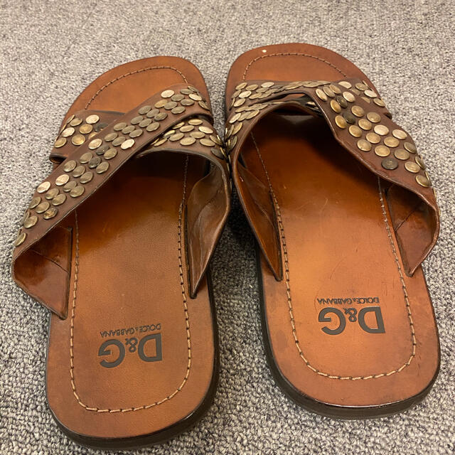 D&G(ディーアンドジー)のD&G スタッズサンダル メンズの靴/シューズ(サンダル)の商品写真