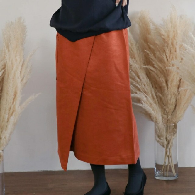 KBF(ケービーエフ)の新品未使用　KBF　スカート レディースのスカート(ロングスカート)の商品写真