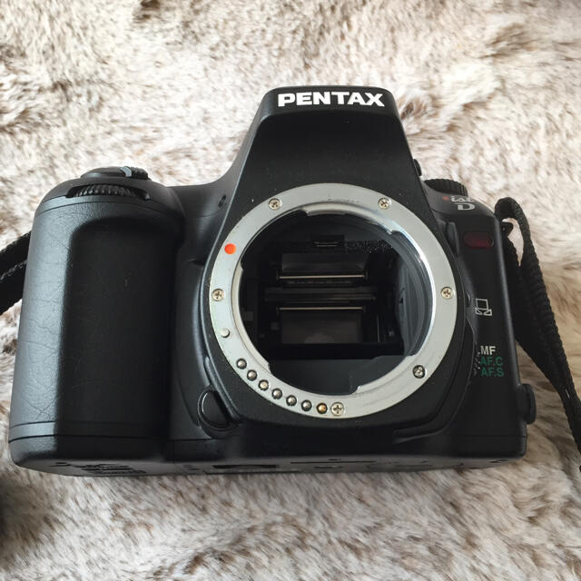 PENTAX PENTAX *ist Ds デジタル一眼レフカメラ ボディ単体の通販 by