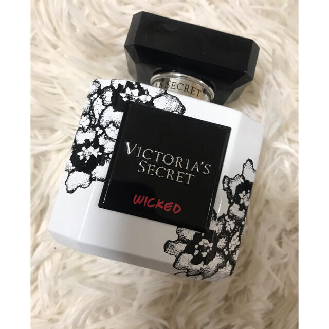 Victoria's Secret(ヴィクトリアズシークレット)のヴィクトリアシークレット香水 コスメ/美容の香水(香水(女性用))の商品写真