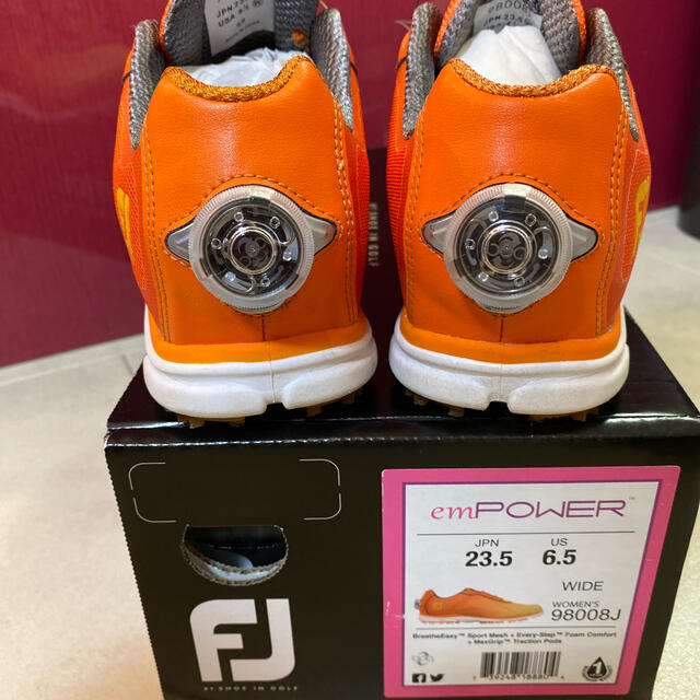 FootJoy(フットジョイ)の専用　フットジョイ　ゴルフシューズ　レディース　FOOT JOY 23.5cm スポーツ/アウトドアのゴルフ(シューズ)の商品写真