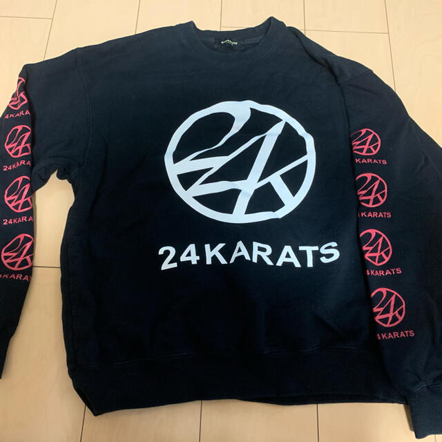 24karats(トゥエンティーフォーカラッツ)のトレーナー レディースのトップス(トレーナー/スウェット)の商品写真