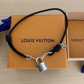 ルイヴィトン(LOUIS VUITTON)のルイヴィトン　ユニセフ　シルバーロックイット　ブレスレット(ブレスレット)