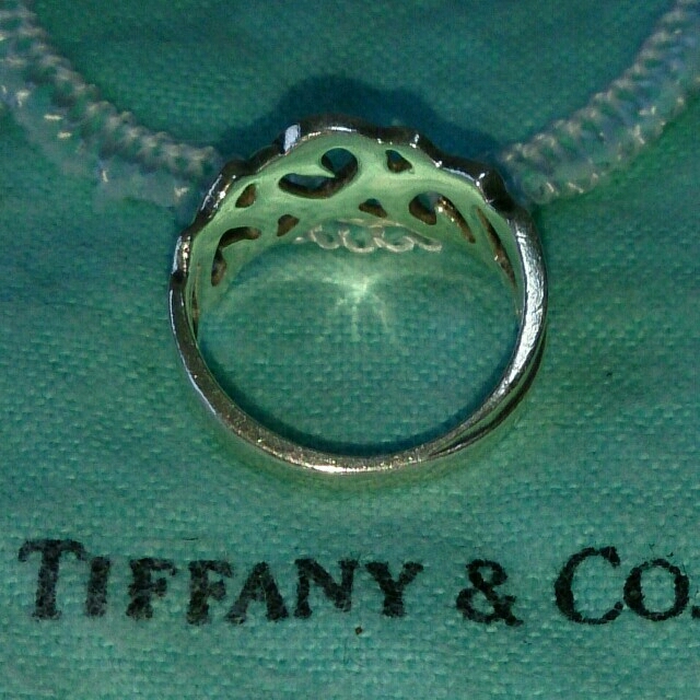 Tiffany & Co.(ティファニー)のティファニー指輪 レディースのアクセサリー(リング(指輪))の商品写真