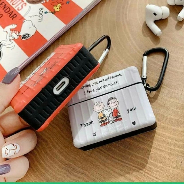 ❤スヌーピー/SNOOPY❤AirPodsケース✳カラビナ スマホ/家電/カメラのスマホアクセサリー(モバイルケース/カバー)の商品写真