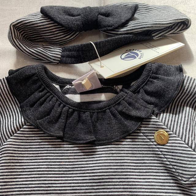 PETIT BATEAU(プチバトー)のプチバトー　ワンピースとヘアバンドのセット　新品 キッズ/ベビー/マタニティのベビー服(~85cm)(ワンピース)の商品写真