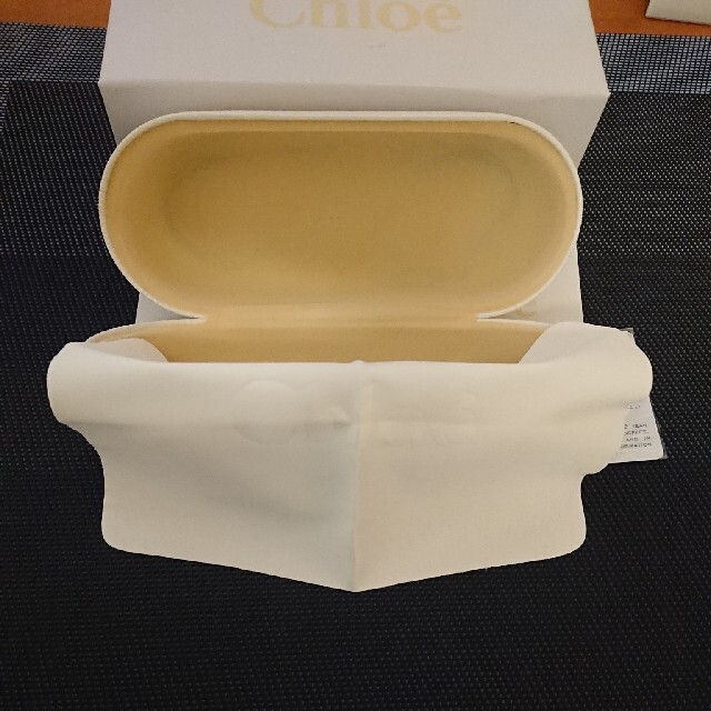 Chloe(クロエ)のChloeメガネケース レディースのファッション小物(その他)の商品写真