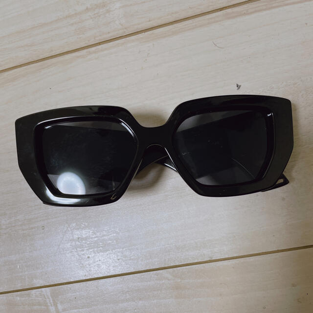 新品 スクエア サングラス ブラック 黒  ビッグ フレーム カニエ　SWAY  メンズのファッション小物(サングラス/メガネ)の商品写真