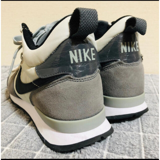 NIKE(ナイキ)のNIKEスニーカー レディースの靴/シューズ(スニーカー)の商品写真