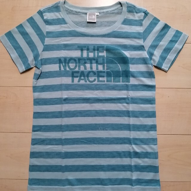 THE NORTH FACE(ザノースフェイス)の｢ホヌ様専用｣THE NORTH FACE ボーダー クルー M レディースのトップス(Tシャツ(半袖/袖なし))の商品写真