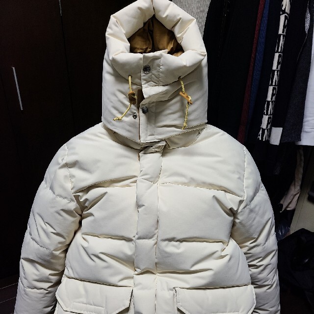 Gucci(グッチ)のGucci The North Faceホワイトダウン メンズのジャケット/アウター(ダウンジャケット)の商品写真