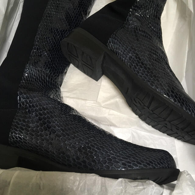 Stuart Weitzman snake 5050 かなり希少なヘビ皮