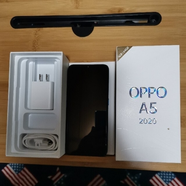 OPPO(オッポ)のoppo A5 2020 スマホ/家電/カメラのスマートフォン/携帯電話(スマートフォン本体)の商品写真