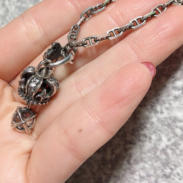 美品★シルバー925 ネックレス ユニセックス 百合の紋章 メンズ レディースのアクセサリー(ネックレス)の商品写真