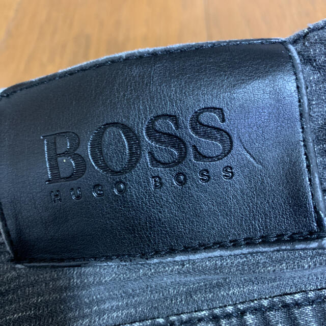 HUGO BOSS(ヒューゴボス)のHugo Boss ヒューゴボス　Lサイズ　パンツ　ジーンズ　黒　 メンズのパンツ(デニム/ジーンズ)の商品写真