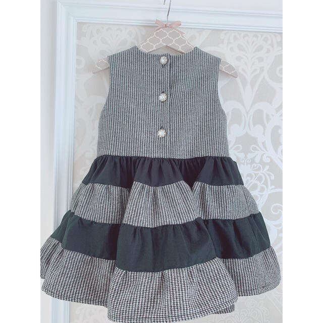 クラシカルワンピース　子供用　90〜100サイズ　ワンピース キッズ/ベビー/マタニティのキッズ服女の子用(90cm~)(ワンピース)の商品写真