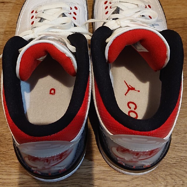 NIKE(ナイキ)のNike Air Jordan 3 カタカナ (中古) メンズの靴/シューズ(スニーカー)の商品写真