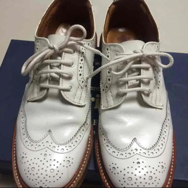 Tricker'sウィングチップシューズレディース  白  美品