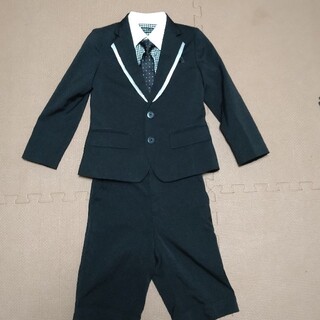 ミチコロンドン(MICHIKO LONDON)のフォーマル　スーツ　110　男の子(ドレス/フォーマル)