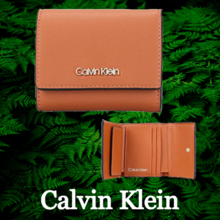 カルバンクライン(Calvin Klein)の☆SALE★【Calvin Klein】ロゴ　折りたたみ財布(財布)