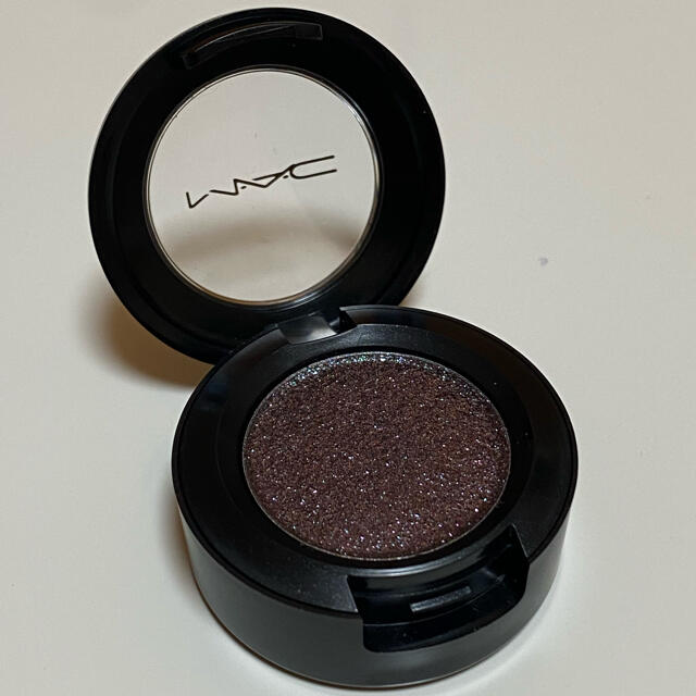 MAC(マック)のM•A•C ダズルシャドウ フィールザフィーバー コスメ/美容のベースメイク/化粧品(アイシャドウ)の商品写真