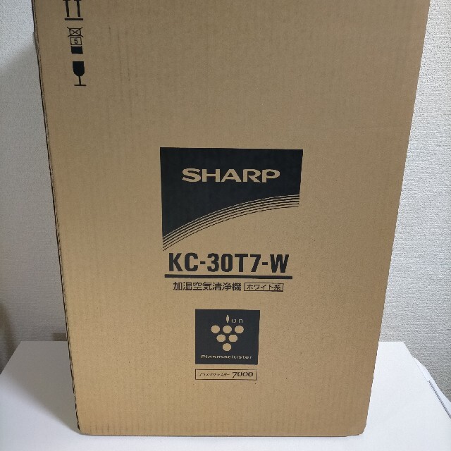 SHARP(シャープ)の【新品未使用】シャーププラズマクラスター7000 KC-30T7　ホワイト スマホ/家電/カメラの生活家電(空気清浄器)の商品写真