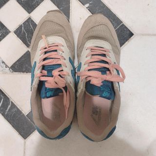 ニューバランス(New Balance)のスニーカー(スニーカー)