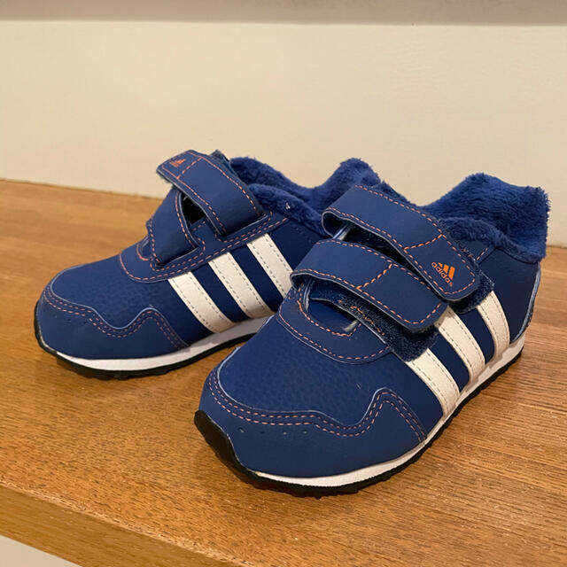 adidas(アディダス)のadidas 新品未使用　スニーカー　キッズ　14センチ キッズ/ベビー/マタニティのベビー靴/シューズ(~14cm)(スニーカー)の商品写真