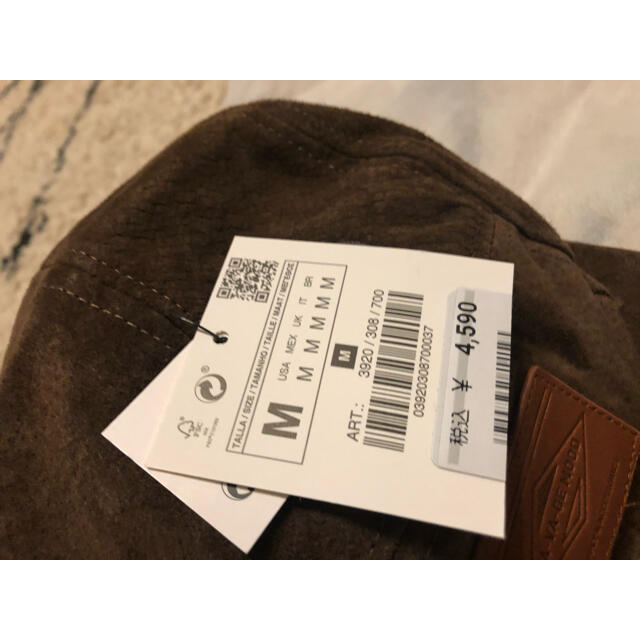 ZARA(ザラ)の新品未使用タグ付き　100% leather cap メンズの帽子(キャップ)の商品写真