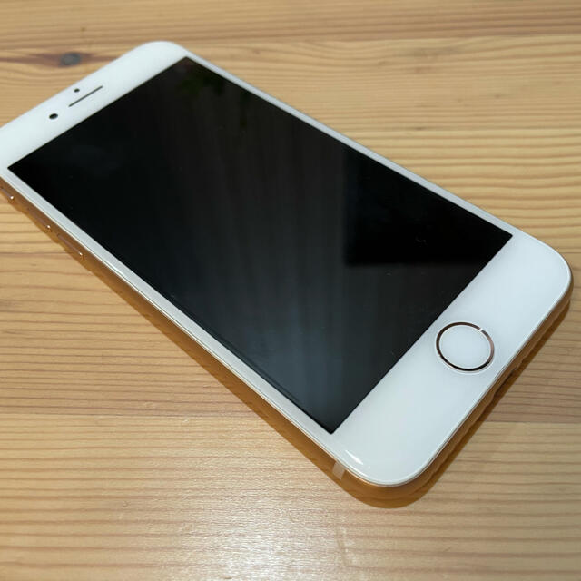 iPhone 8 本体 イヤホン付き 64GB SIMロック解除済み ゴールド ...