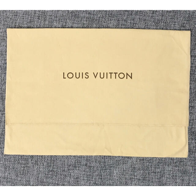 LOUIS VUITTON(ルイヴィトン)のLOUIS VUITTON ルイヴィトン　布袋　保存袋　大 レディースのバッグ(ショップ袋)の商品写真