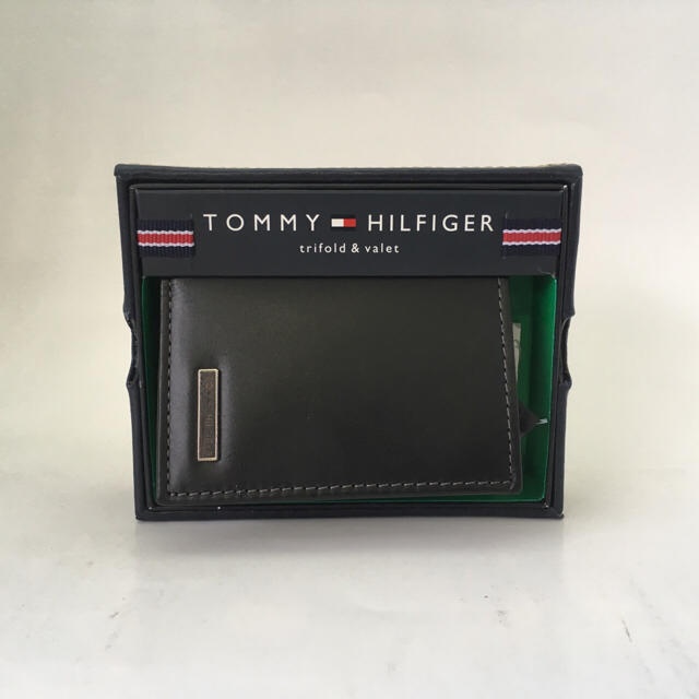 TOMMY HILFIGER(トミーヒルフィガー)のTommy Hilfiger ウォレット三つ折り財布 ブラックレザー 新品 メンズのファッション小物(折り財布)の商品写真