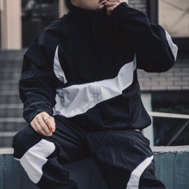 NIKE(ナイキ)のNIKEWovenJacketBigSwooshボアジャケットビッグスウォッシュ メンズのジャケット/アウター(ナイロンジャケット)の商品写真