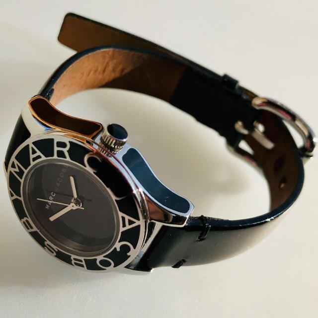 Marc Jacobs マークジェイコブス エナメル黒革アナログ腕時計 レディース ブラック シックの通販 By はれ S Shop マークジェイコブスならラクマ