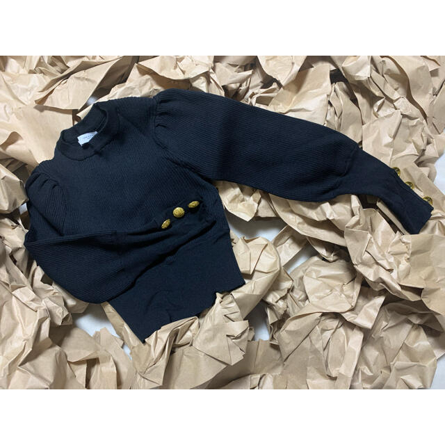 ZARA(ザラ)のZARA GOLD BUTTON KNIT SWEATER レディースのトップス(ニット/セーター)の商品写真