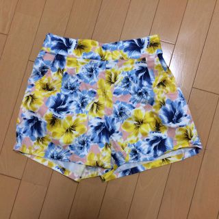 ハニーズ(HONEYS)の★sale中★【未使用】花柄ショーパン(ショートパンツ)