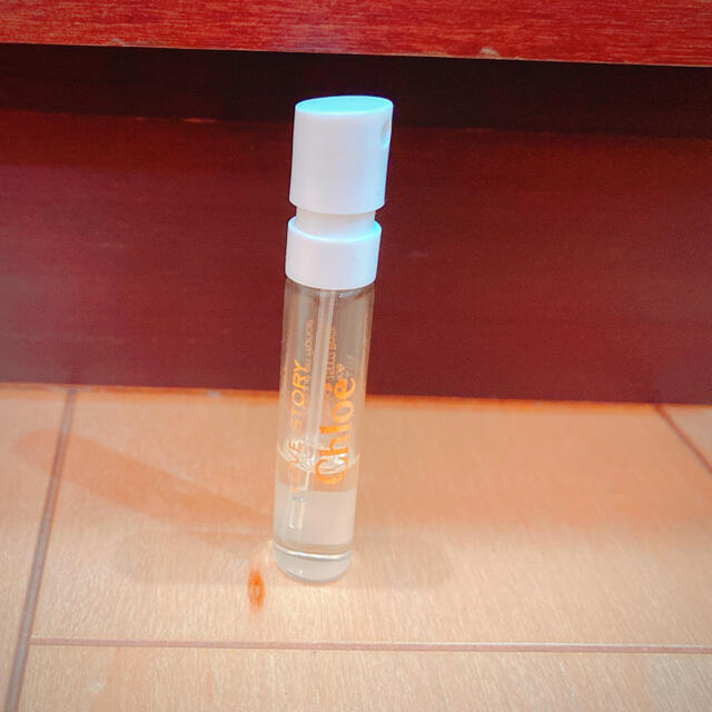 Chloe(クロエ)のクロエ　希少品　香水　1.2ml コスメ/美容の香水(ユニセックス)の商品写真